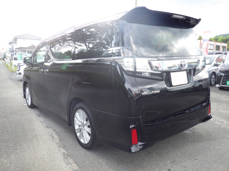 VELLFIRE-7