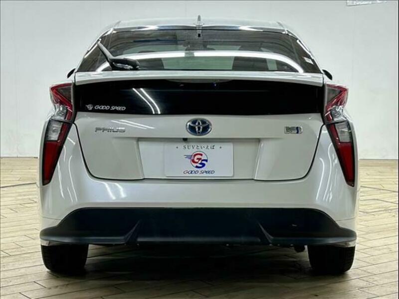 PRIUS-18