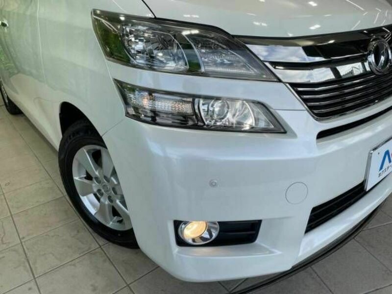 VELLFIRE-13