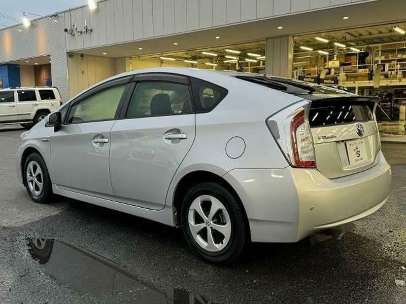 PRIUS-15