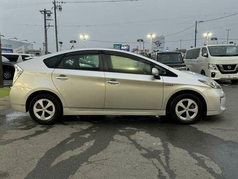 PRIUS-14