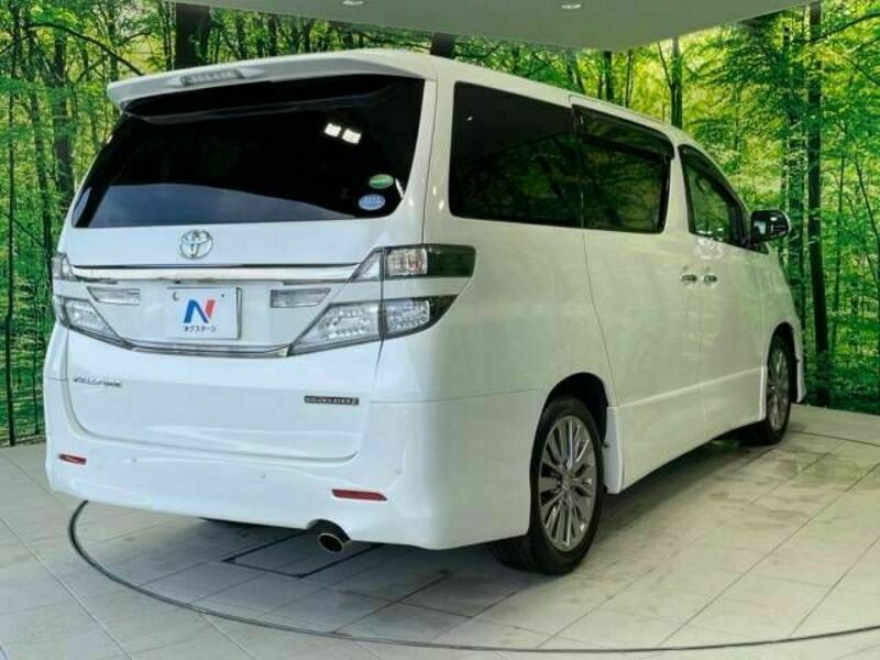 VELLFIRE-17