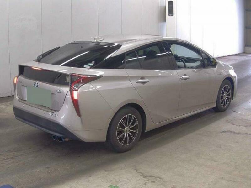 PRIUS-3