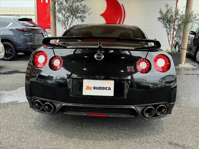 GT-R-11