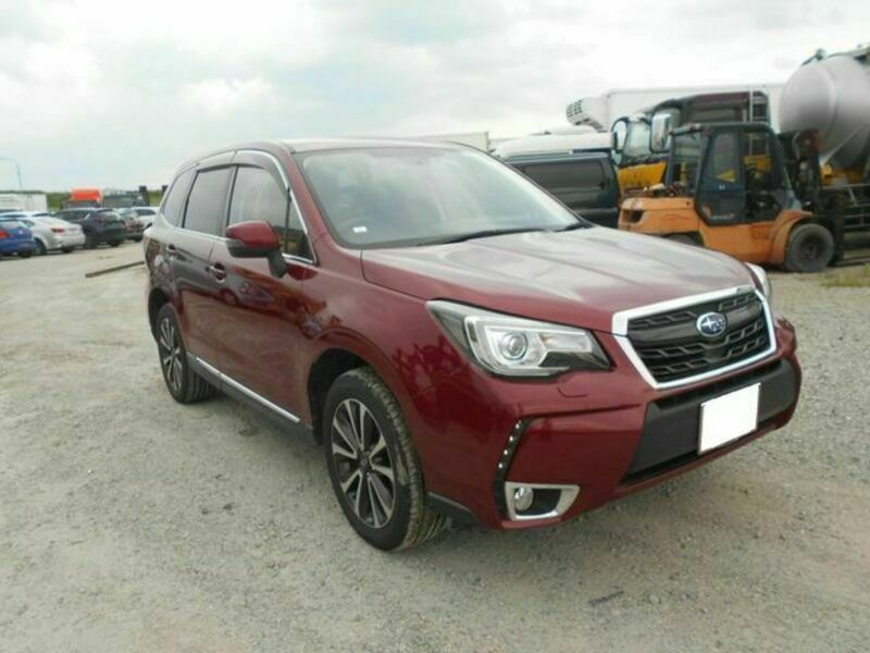 SUBARU　FORESTER