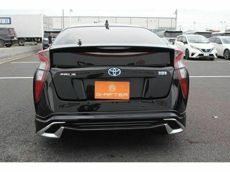 PRIUS-9