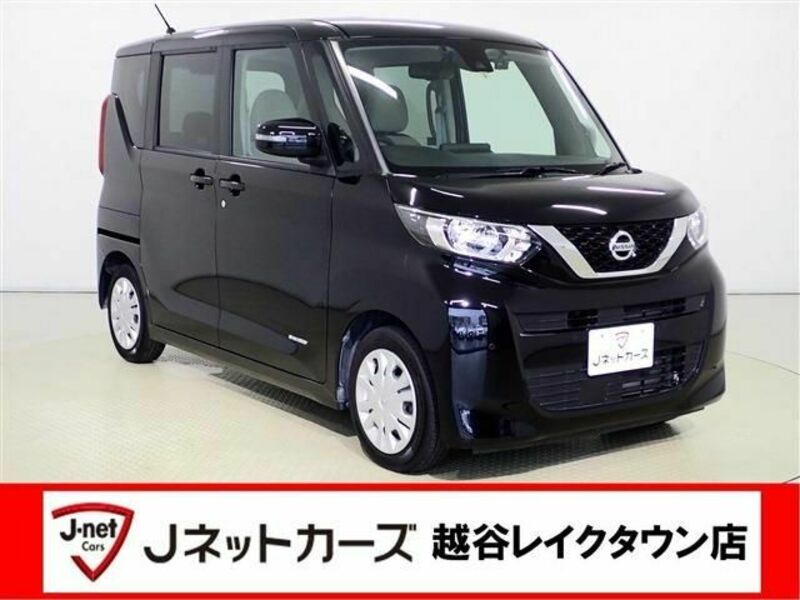 NISSAN　ROOX