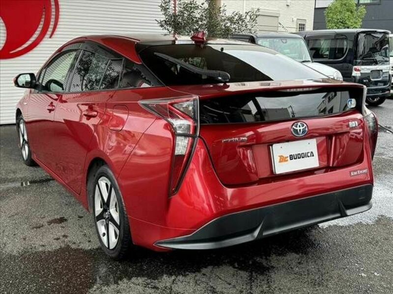 PRIUS-12