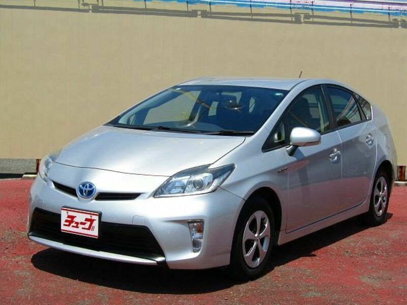 TOYOTA　PRIUS