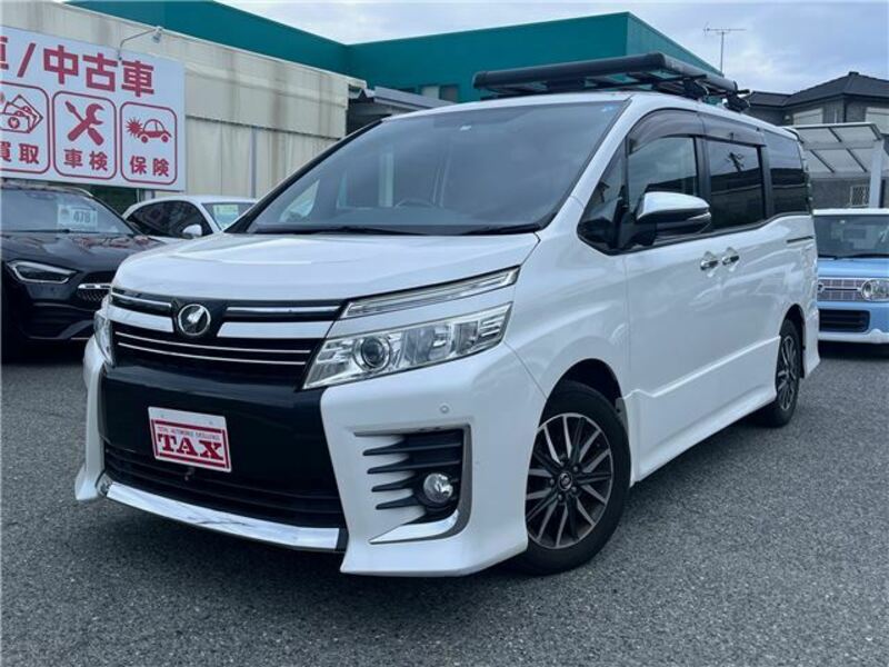 TOYOTA　VOXY