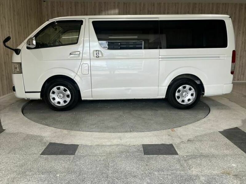 HIACE VAN-17