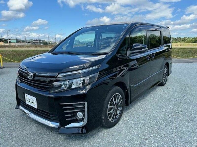 TOYOTA　VOXY