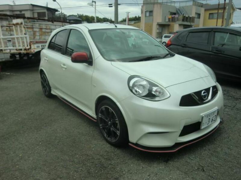 NISSAN　MARCH