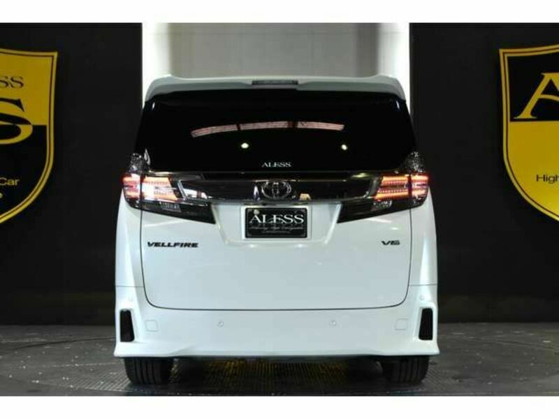 VELLFIRE-9