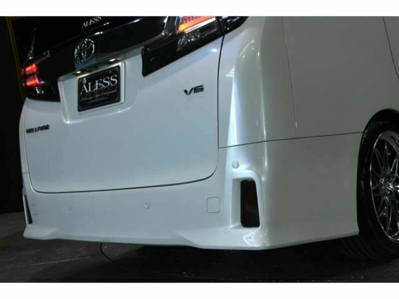 VELLFIRE-10