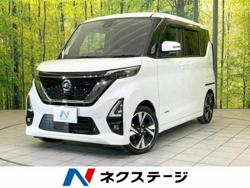 NISSAN　ROOX