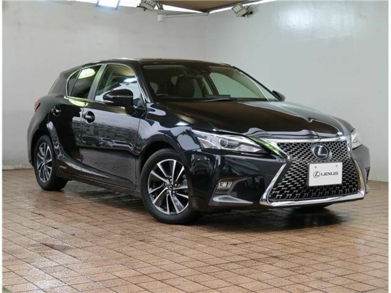 LEXUS　CT