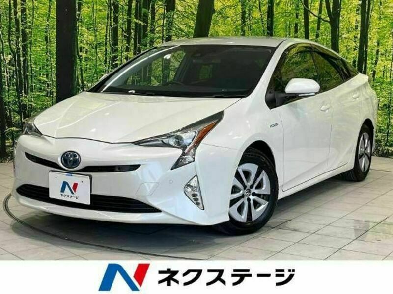 TOYOTA　PRIUS