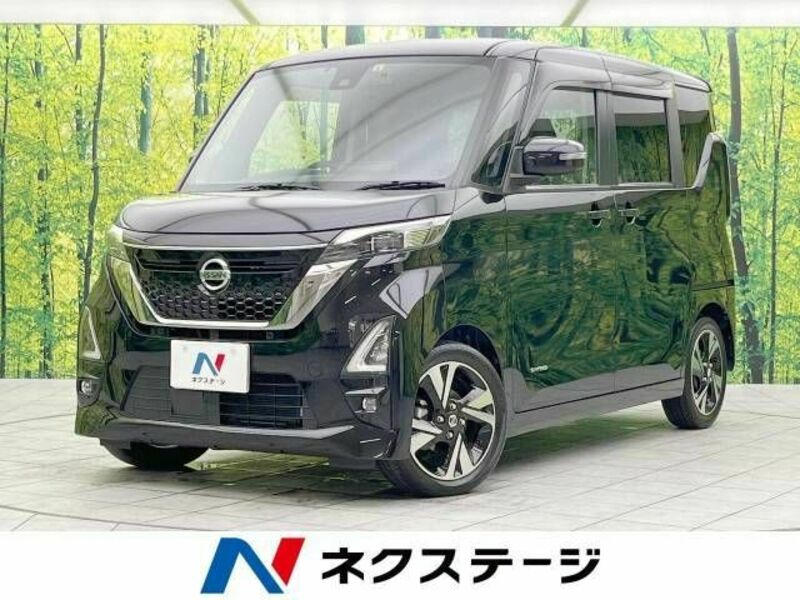 NISSAN　ROOX