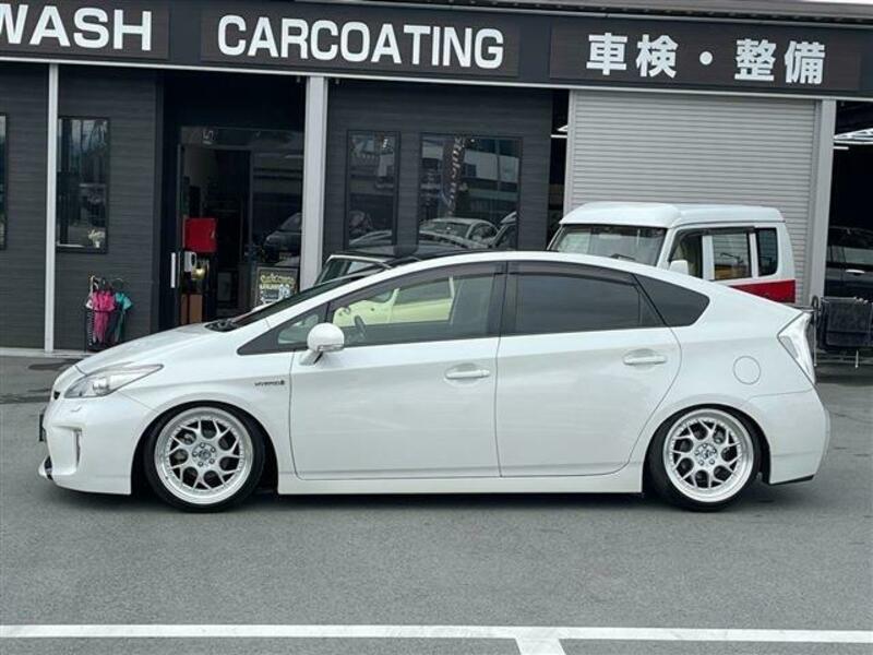 PRIUS-7