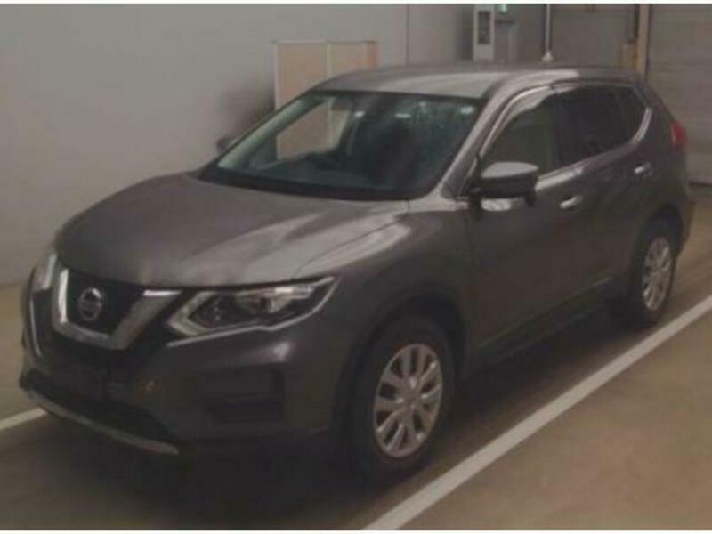 NISSAN　X-TRAIL