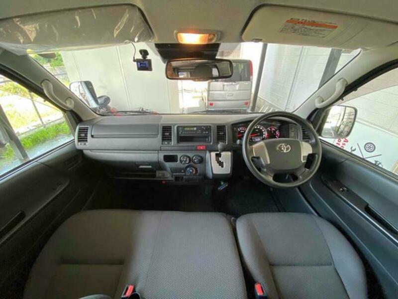 HIACE VAN-15