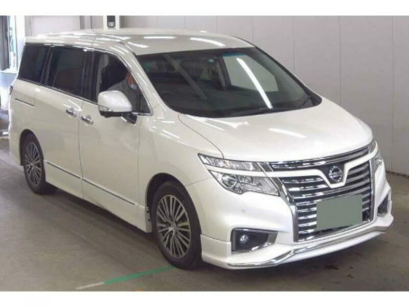 NISSAN　ELGRAND