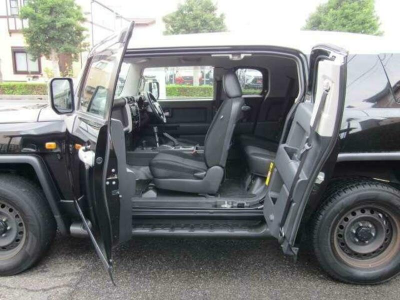 FJ CRUISER-5