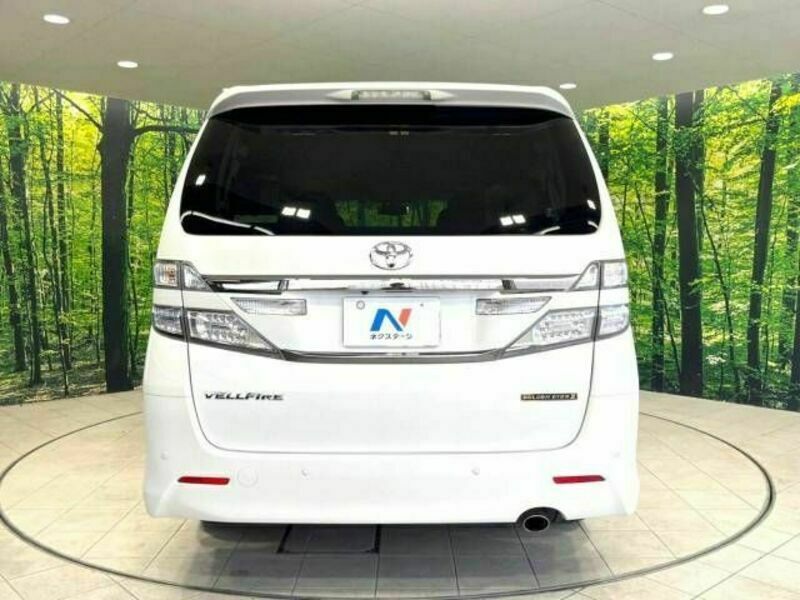 VELLFIRE-15