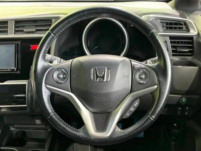 FIT HYBRID-11