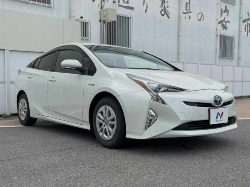 PRIUS-16