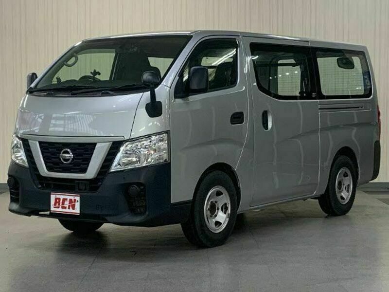 NISSAN　NV350 CARAVAN