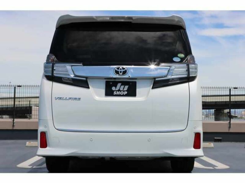 VELLFIRE-12