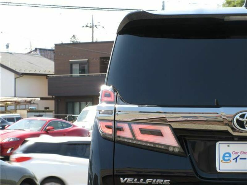 VELLFIRE-10