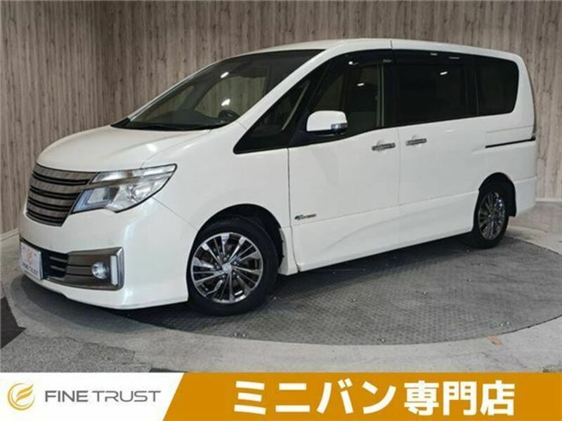 NISSAN　SERENA