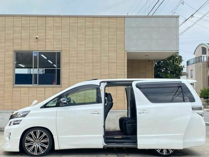 VELLFIRE-29