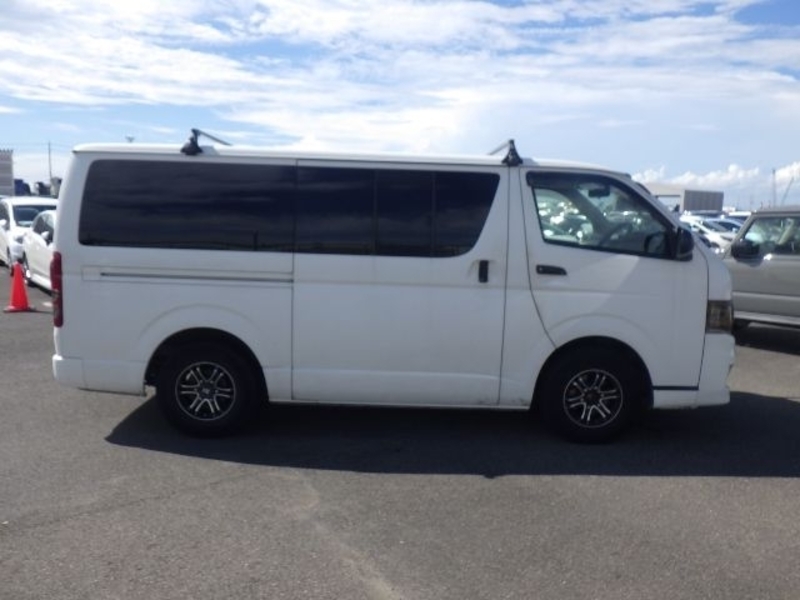 HIACE VAN-4