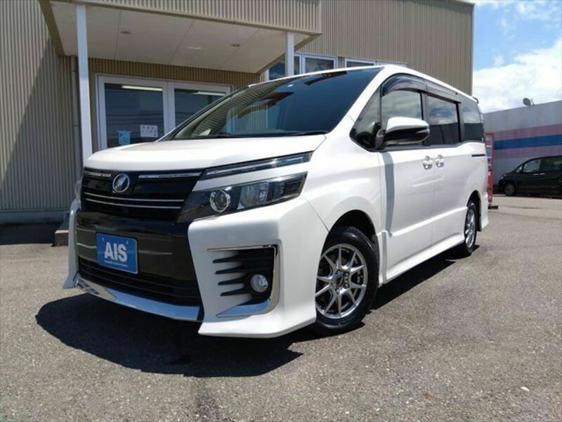 TOYOTA　VOXY