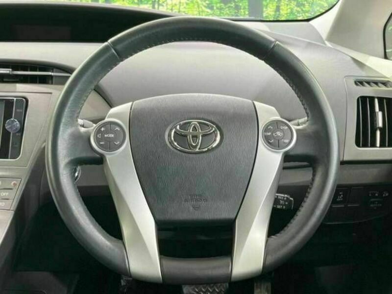 PRIUS-10