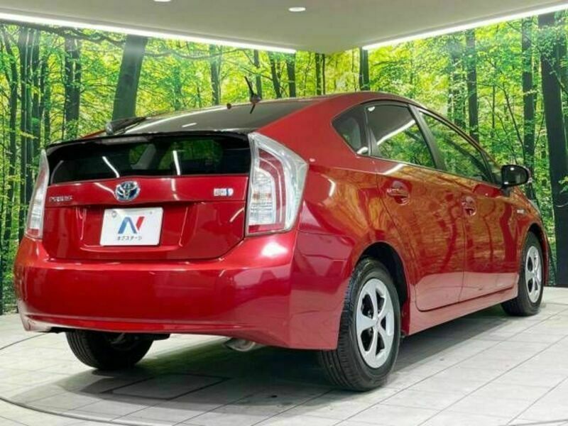 PRIUS-16