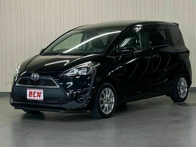 TOYOTA　SIENTA