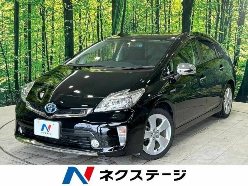 TOYOTA　PRIUS