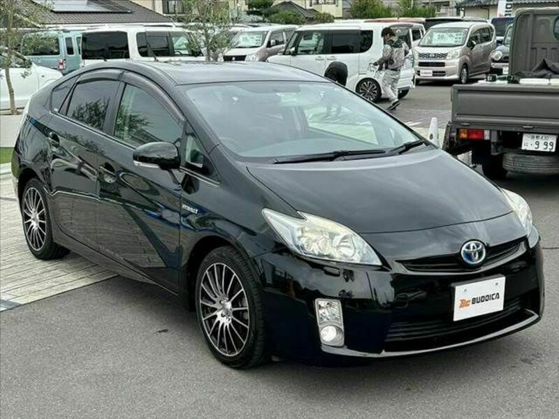 PRIUS-9