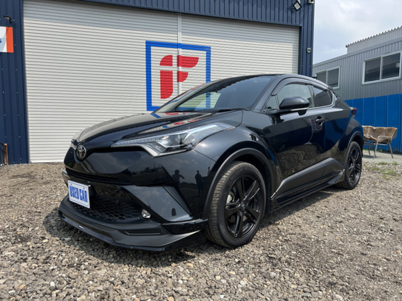 TOYOTA　C-HR