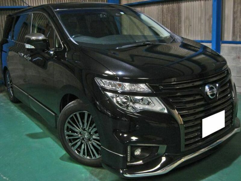 NISSAN　ELGRAND