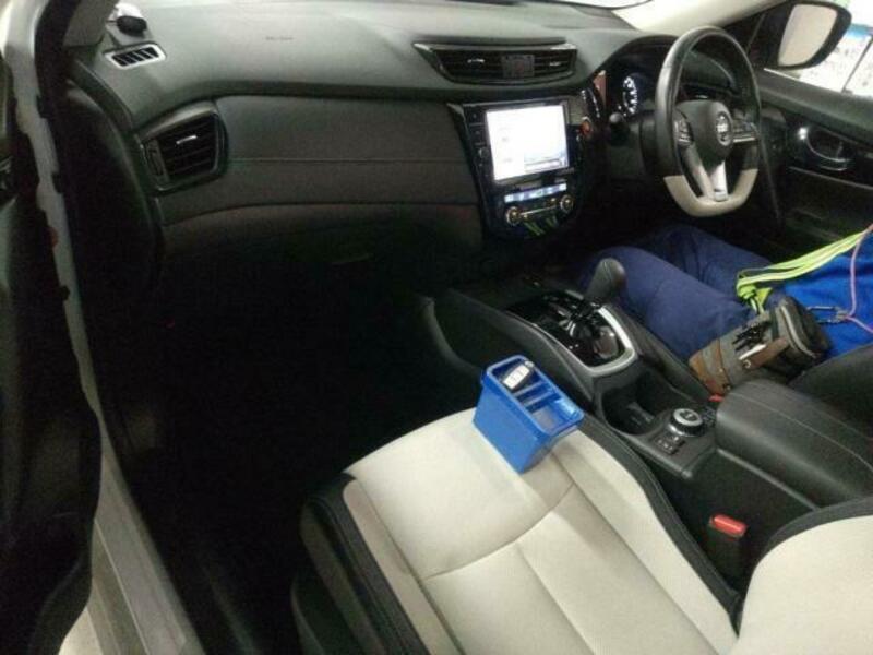 X-TRAIL-4