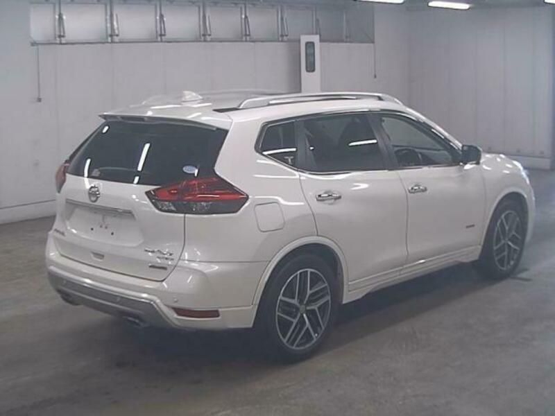 X-TRAIL-2