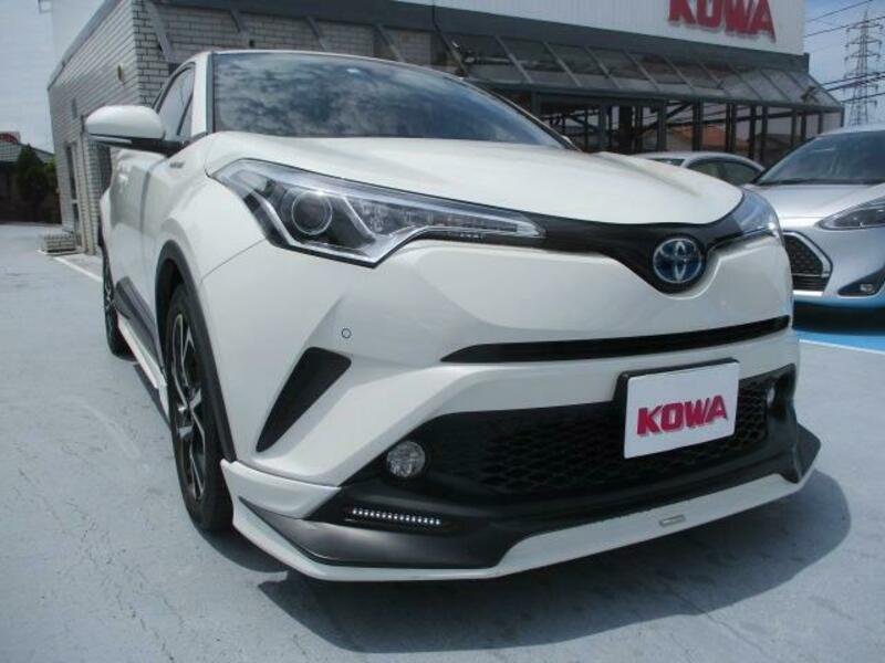 TOYOTA　C-HR