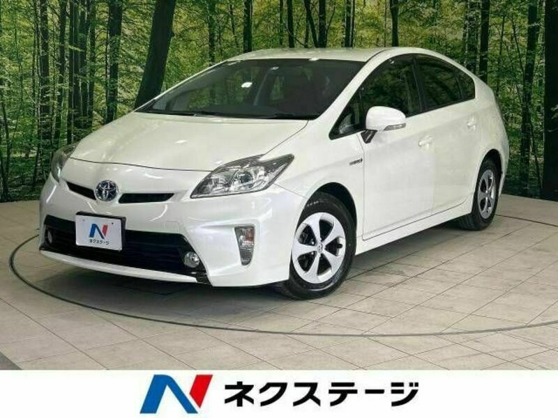 TOYOTA　PRIUS