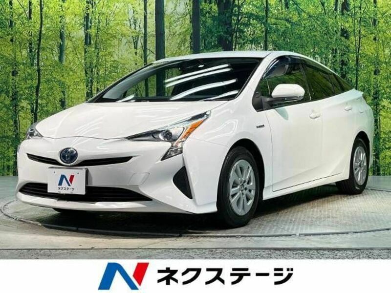 TOYOTA　PRIUS